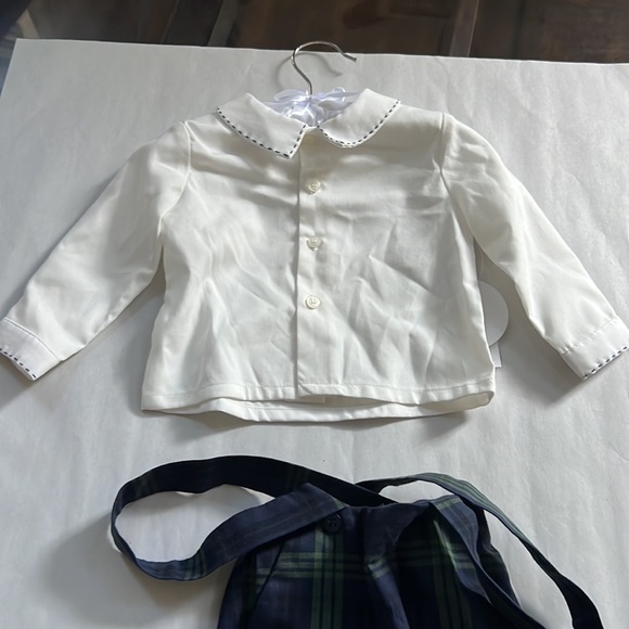 Edgehill Collection Long Sleeve Peter Pan Collar Shirt & Short Set - Picture 4 of 10